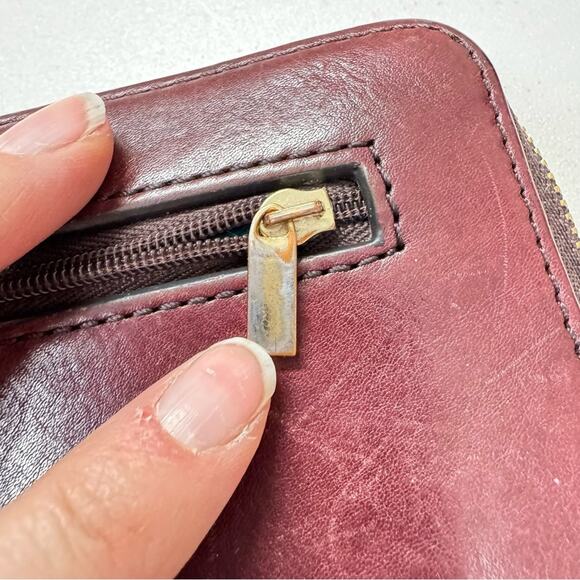 Fossil Burgundy Leather Full Zip Wallet Damaged Vintage - Picture 8 of 8